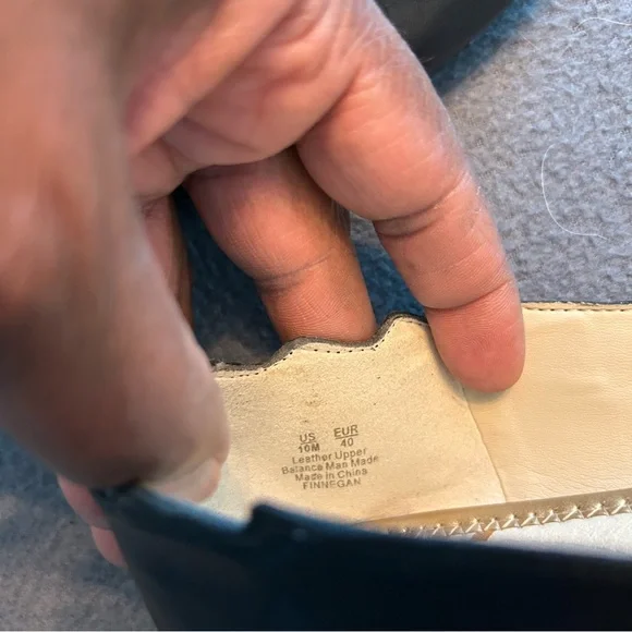 Sam Edelman Finnegan Black Leather Loafers with Scalloped Design Size 10M - Picture 5 of 13